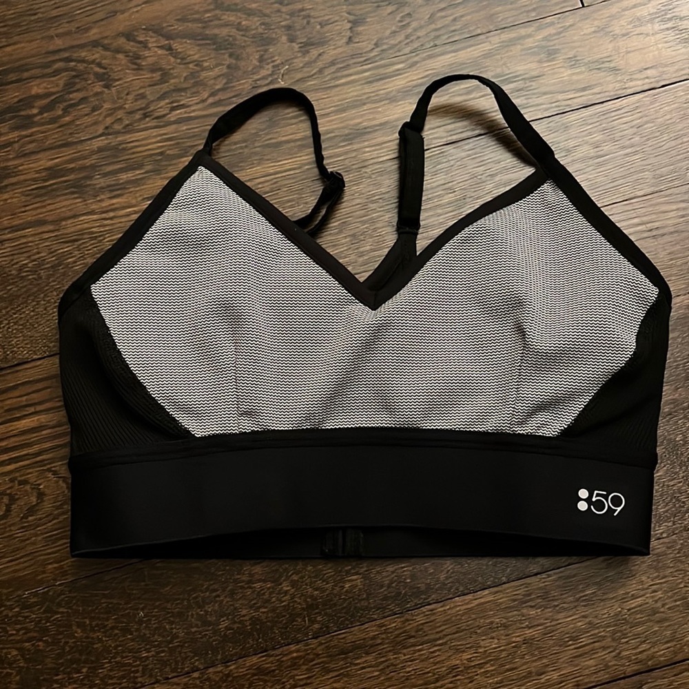 Splits59 black and gray sports bra